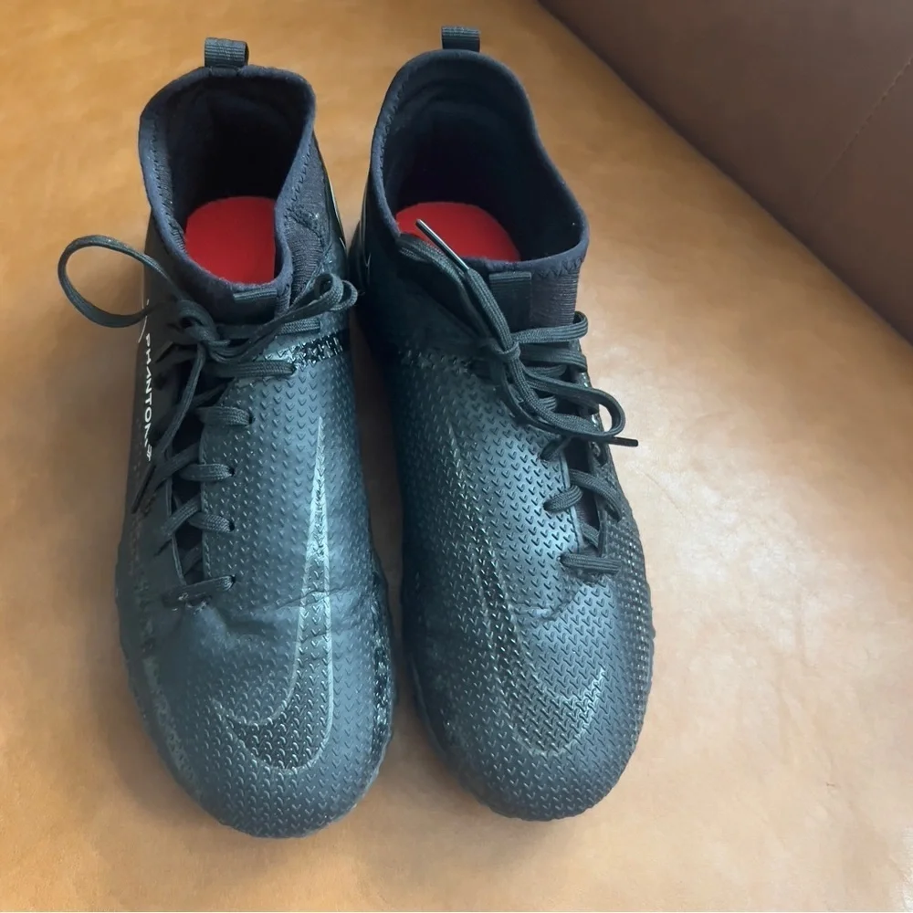 NIKE PHANTOM GT II ACADEMY TF Size 5Y Youth Soccer Athletic Shoes Black Gray